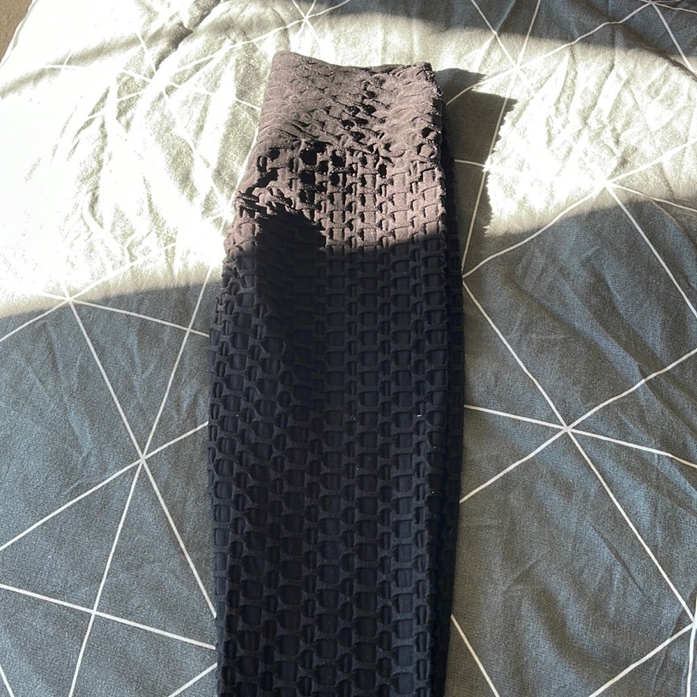 Black leggings